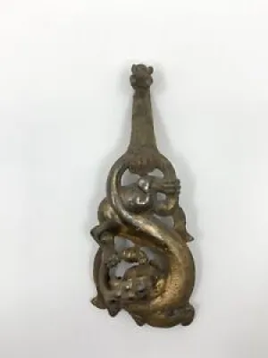 Fibule en bronze doré chine époque