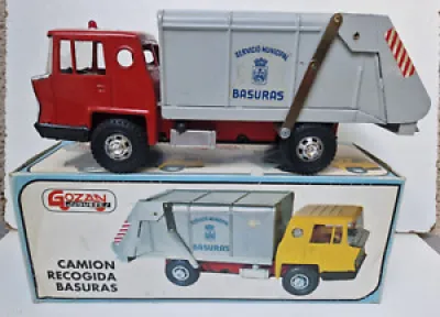 Rare camion Bernard poubelle