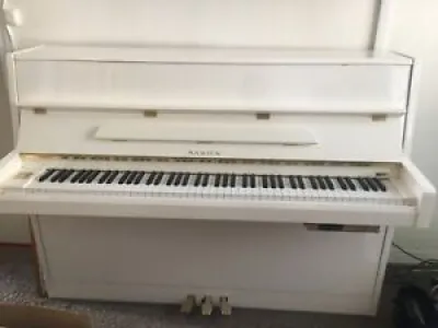 Piano droitTrès beau