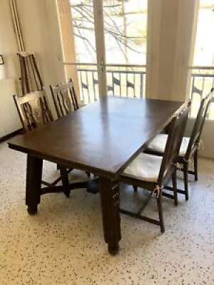Table et quatre chaises - espagnole