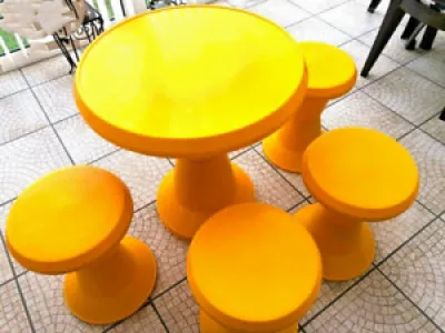 Ensemble table chaise - tam