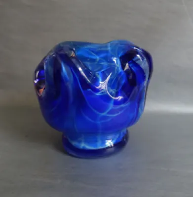 Vase forme libre en pâte - bleues