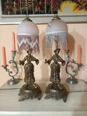 Lot De Deux Lampes Perlé