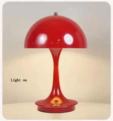 Lampe danoise Style Panthella - tactile led