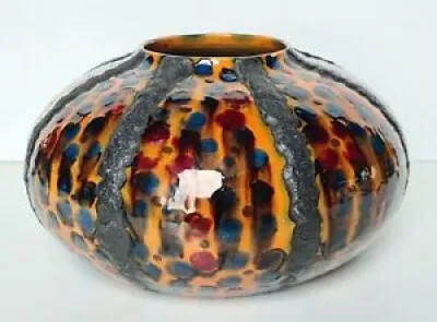 Vase modèle oursin poterie