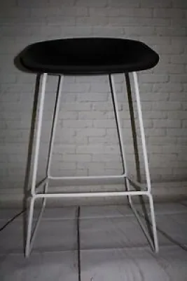Tabouret de bar pieds - about stool