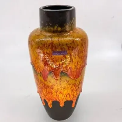 Incroyable vase de poterie - grasse