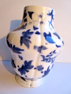 Gros vase en porcelaine - bayeux valentine