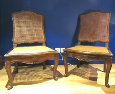 2 anciennes larges chaises