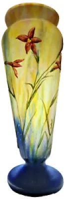 mado (1925-1934), vase