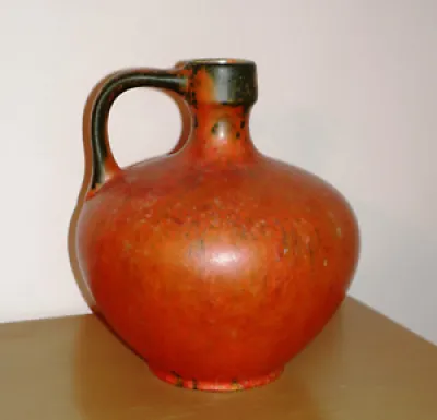 Grand vase de poterie - kurt