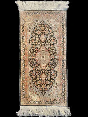 Fine tapis persan soie - 140
