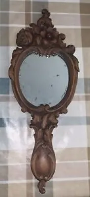 Ancien miroir face à - mains