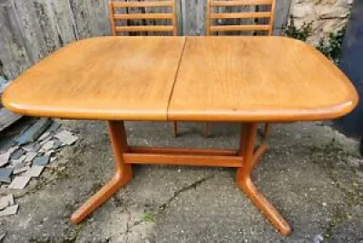 Table et chaises vintage - larsen