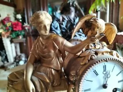 Pendule bronze doré - clock