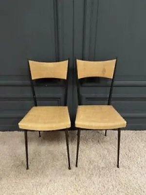 Deux chaises dans le - colette