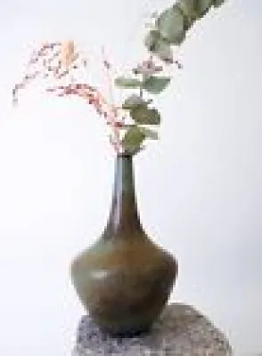 Lovely Green Vase - gunnar