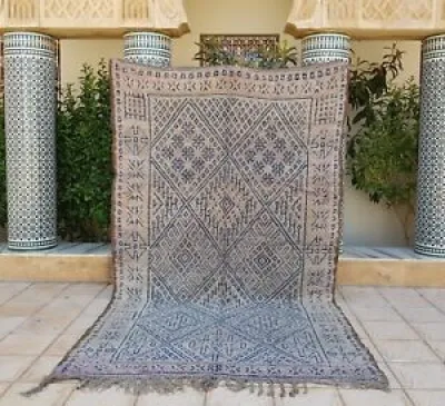 Vintage Moroccan Rug - mguild