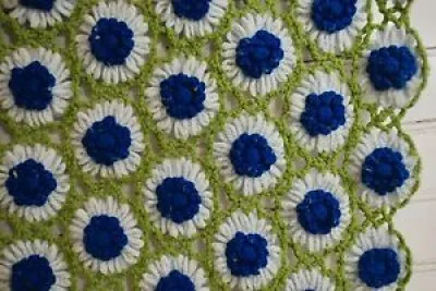 Vintage Hand Crocheted - edge
