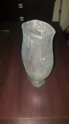 Vase Verre Pressé Moulé Opaque