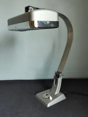 Grande lampe a poser style industriel