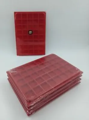 LOT 20 BOX PLATEAUX cases