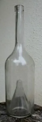 Ancienne et grande bouteille