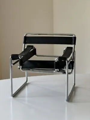 Marcel Breuer Wassily - furniture