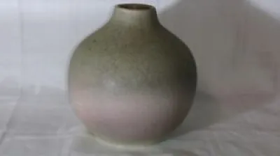 Ancien vase boule nuancé - tim orr