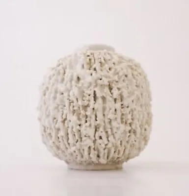 A White Hedgehog vase - gunnar nylund chamotte