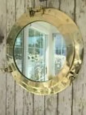 Miroir hublot de 61 cm - finition