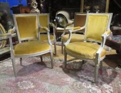 4 anciens fauteuils cabriolets
