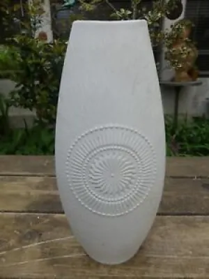 Vase porcelaine de Kaiser, - heinrich