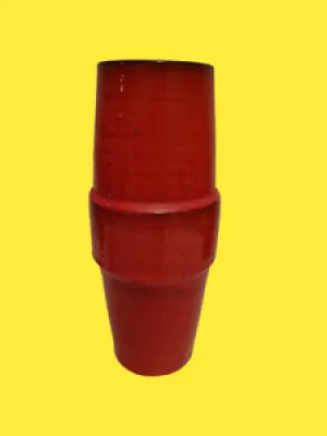 SELENIUM RED VASE CERAMIC - amphora
