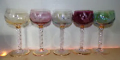 5  verres à vin en cristal