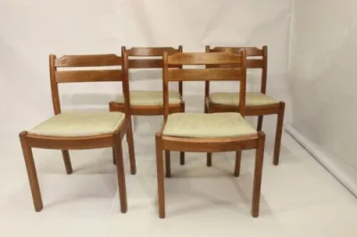 Set de 4 chaises dyrlund