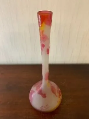 Vase bulbé à long col