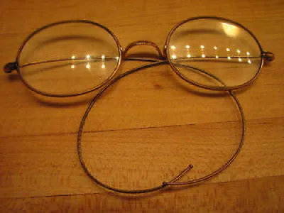 Antique Gold Eyeglasses - bow