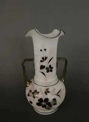 Vase en opaline XIXe - noires