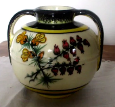 Ancien vase a anses estampillé - 110