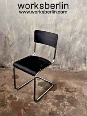 Chaises à balancier Bauhaus restaurées