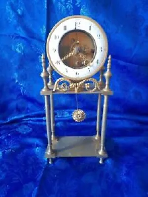 Pendule Squelette Horloge - carillon