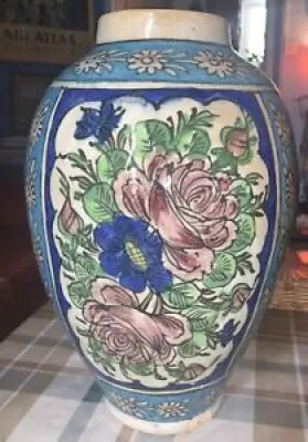 Grand vase en céramique - iznik