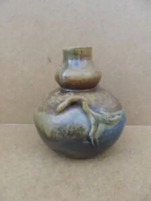 Ancien vase en grés