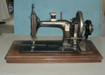 Vintage machine à coudre - high