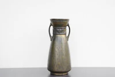 Vase en céramique cuivrée