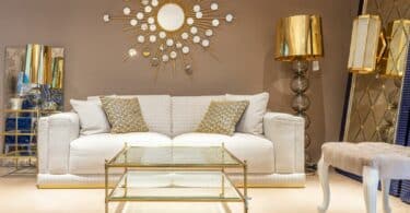 Intérieur design avec luminaire décoratif, pour illustrer une lampe Pipistrello d’occasion