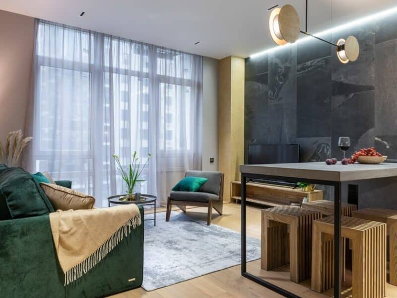 Mobilier Fermob d’occasion : comment vérifier l’état et le juste prix avant d’acheter