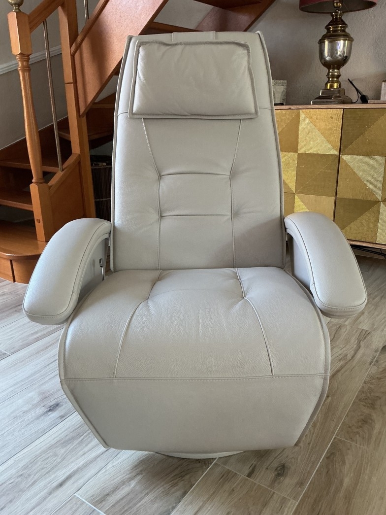 Mistral,ROCHE BOBOIS,MI'O
