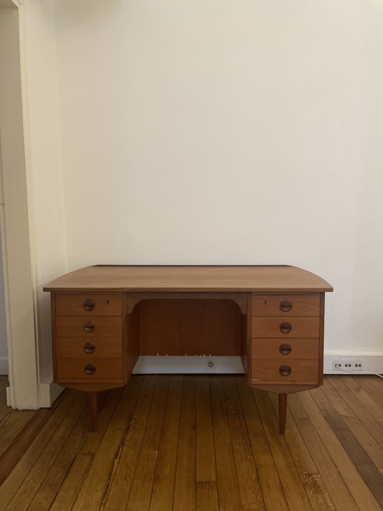 Bureau en Teck 8 Tiroirs